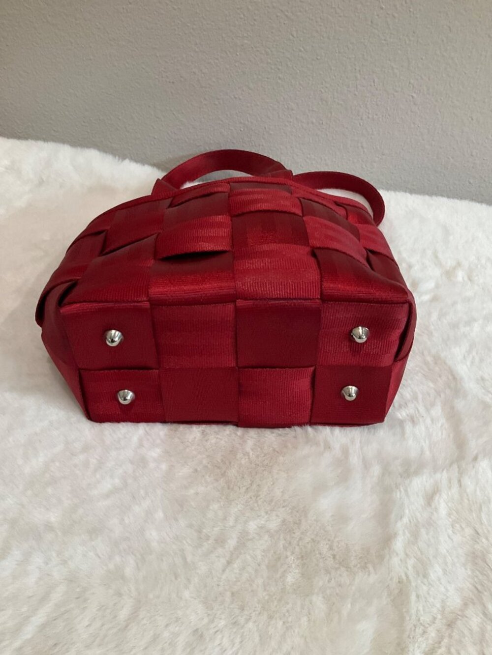 The Original SEATBELT BAG in Red Nylon Small tote 2 handle - Picture 6 of 6